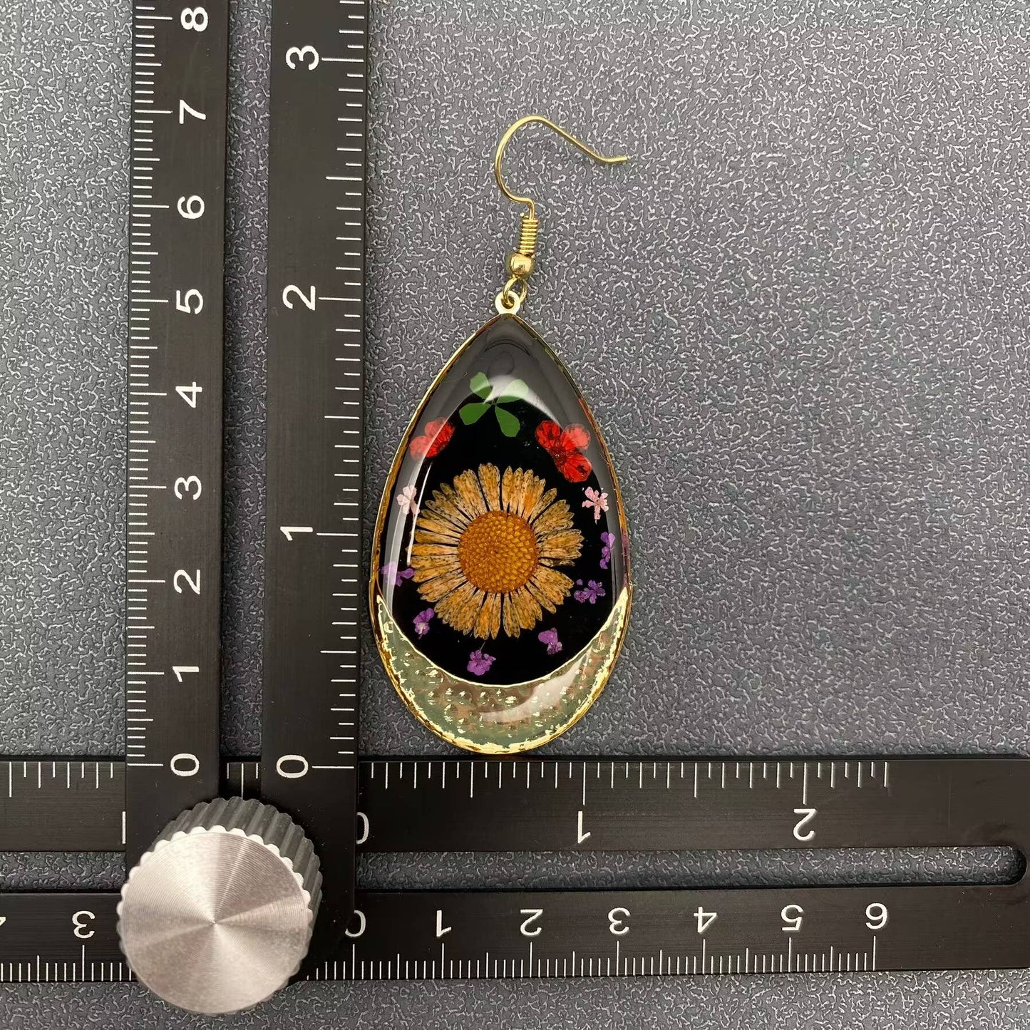 Black Floral Drop Shape Dried Flowers Dangle Earrings