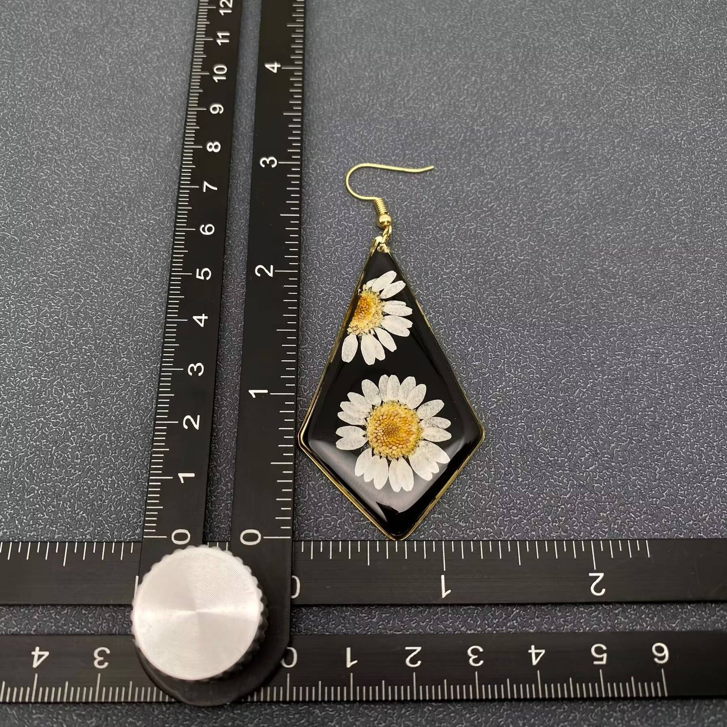 Leucanthemum Paludosum Dried Flowers Rhombus Earrings