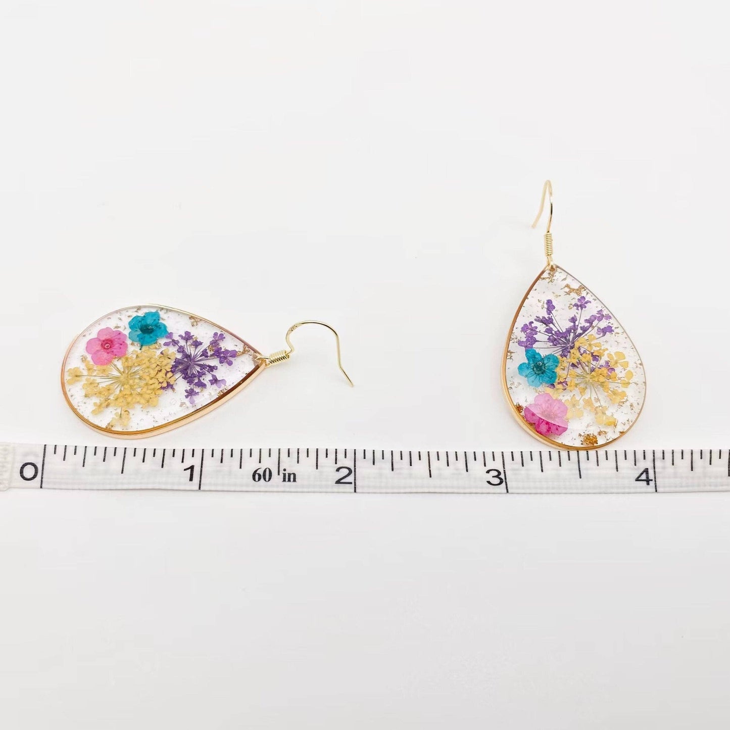 Drop-shaped Natural Dried Flower Earring