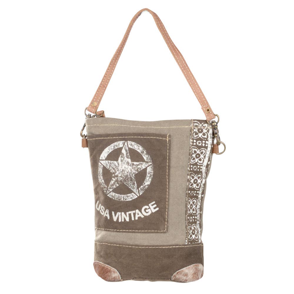 Usa Vintage Passport Bag