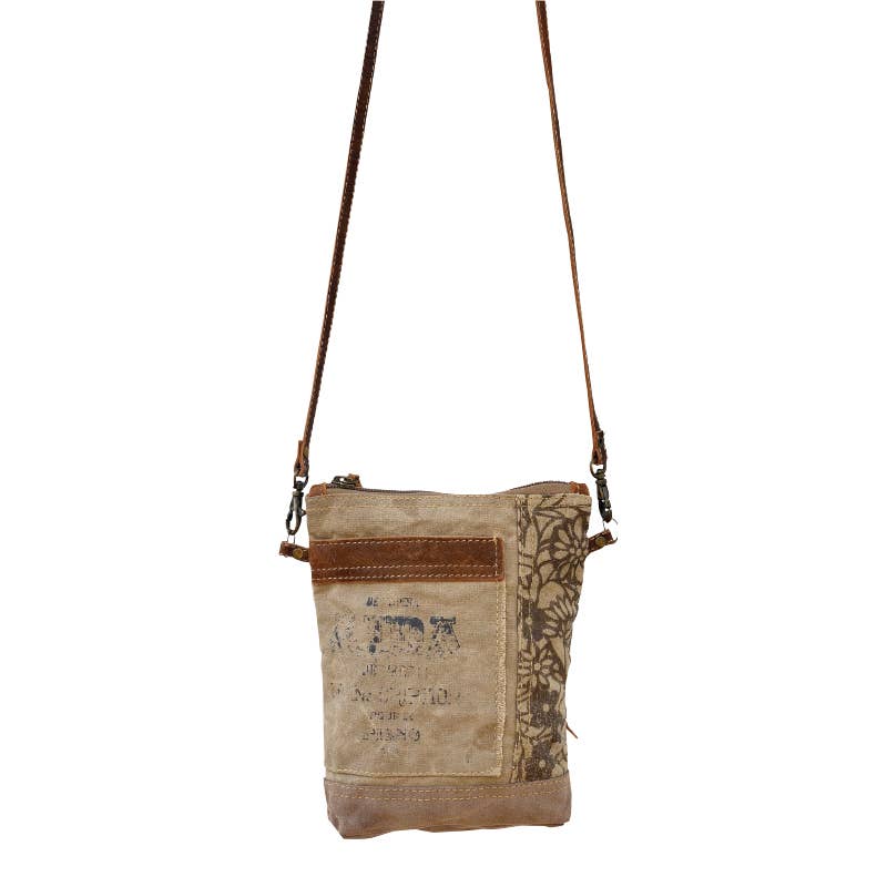 Aida Passport Bag