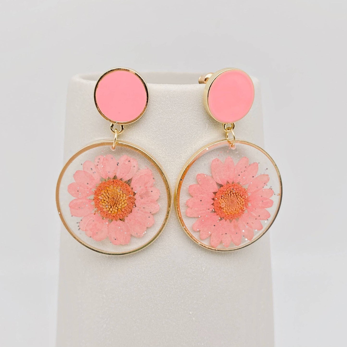 Dried Flower Round Charm Post Earrings