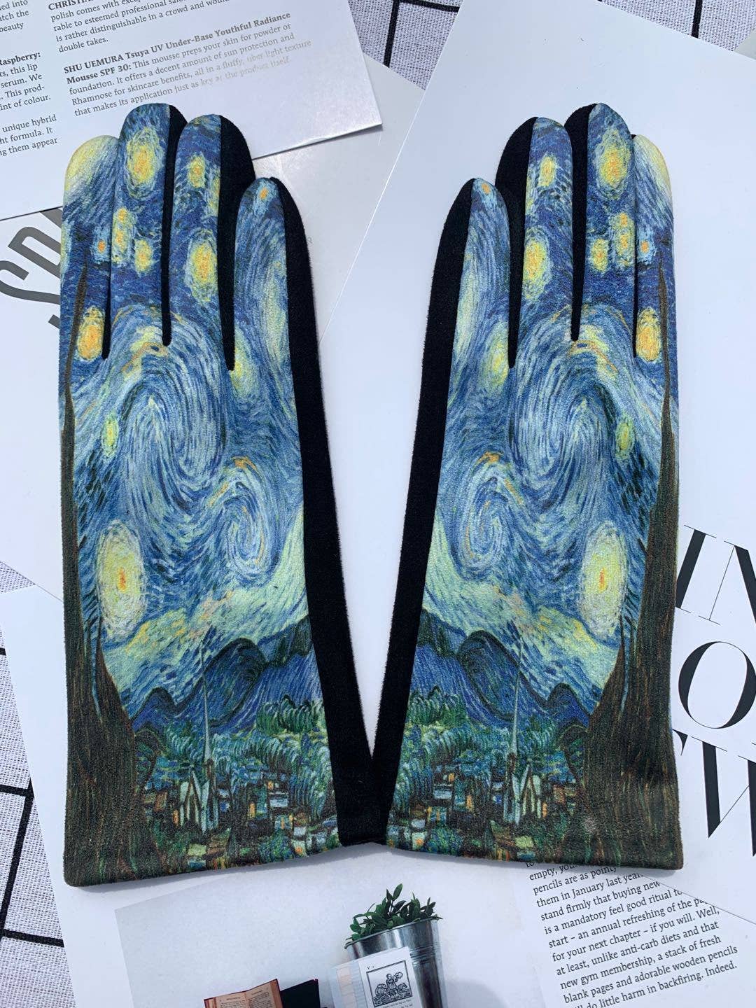 Trendy Oil Painting Motif Warm Gloves