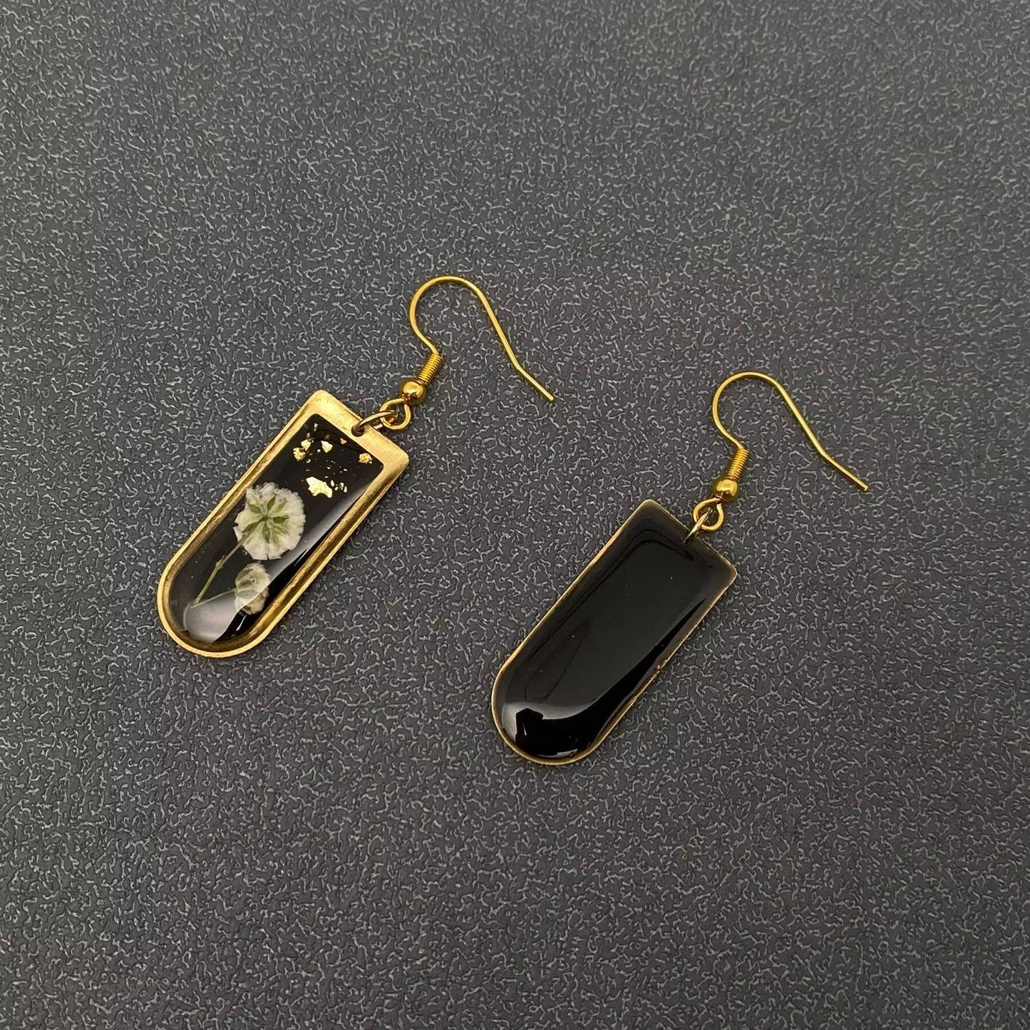 Dried Flowers Geometric Black Dangle Earrings