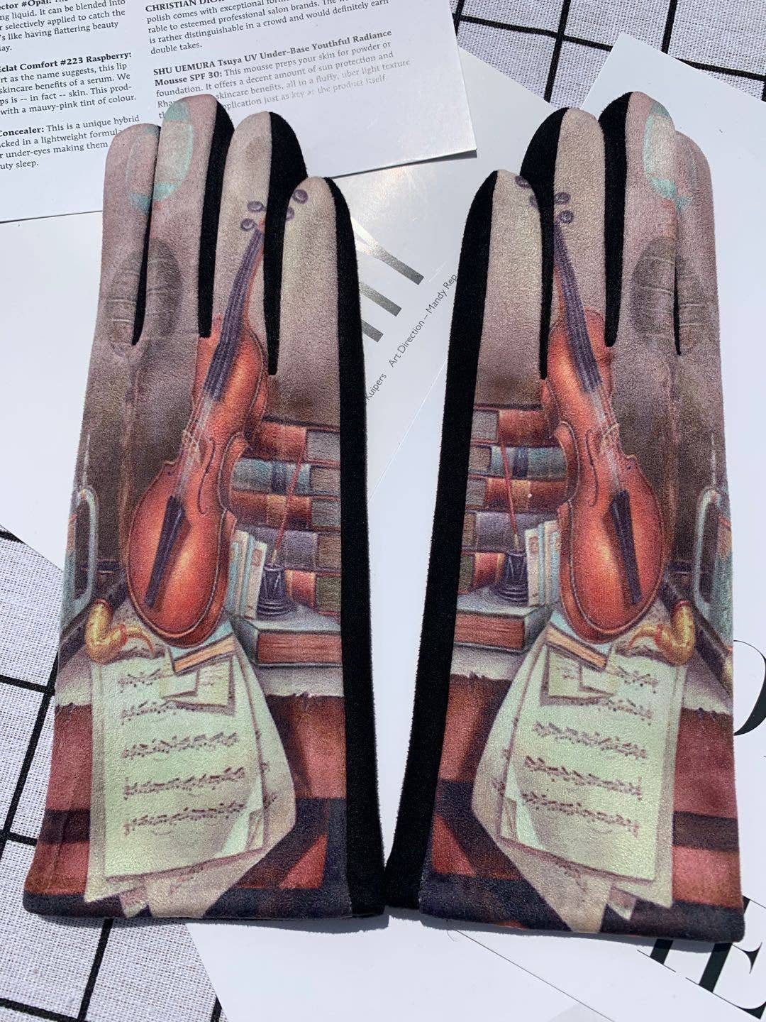 Trendy Oil Painting Motif Warm Gloves