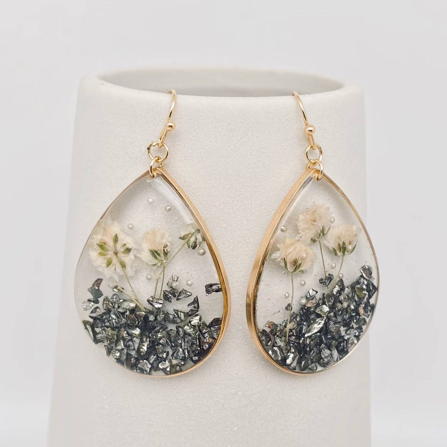 Dried Flower Gypsophila Gravel Dangle Earrings