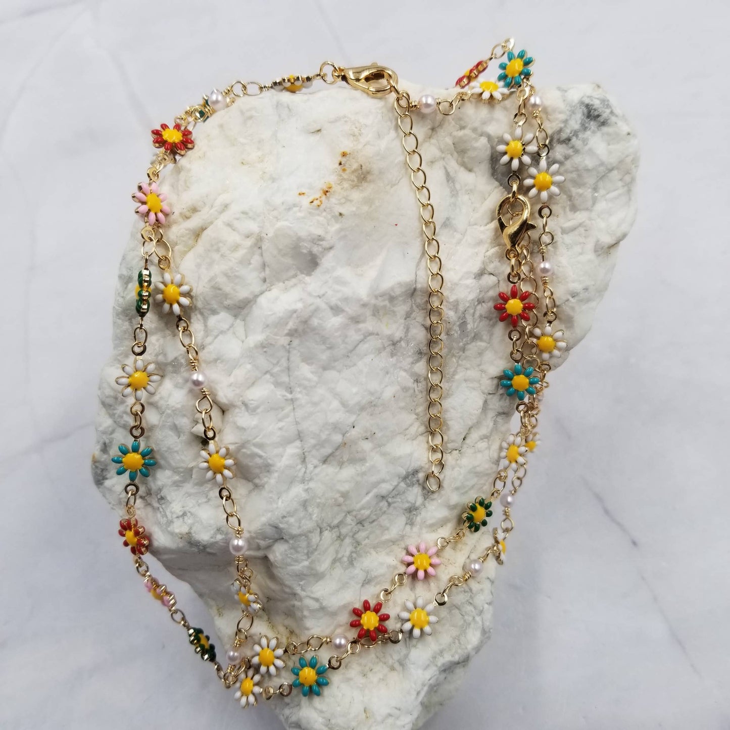All Around Daisy Flower Necklace