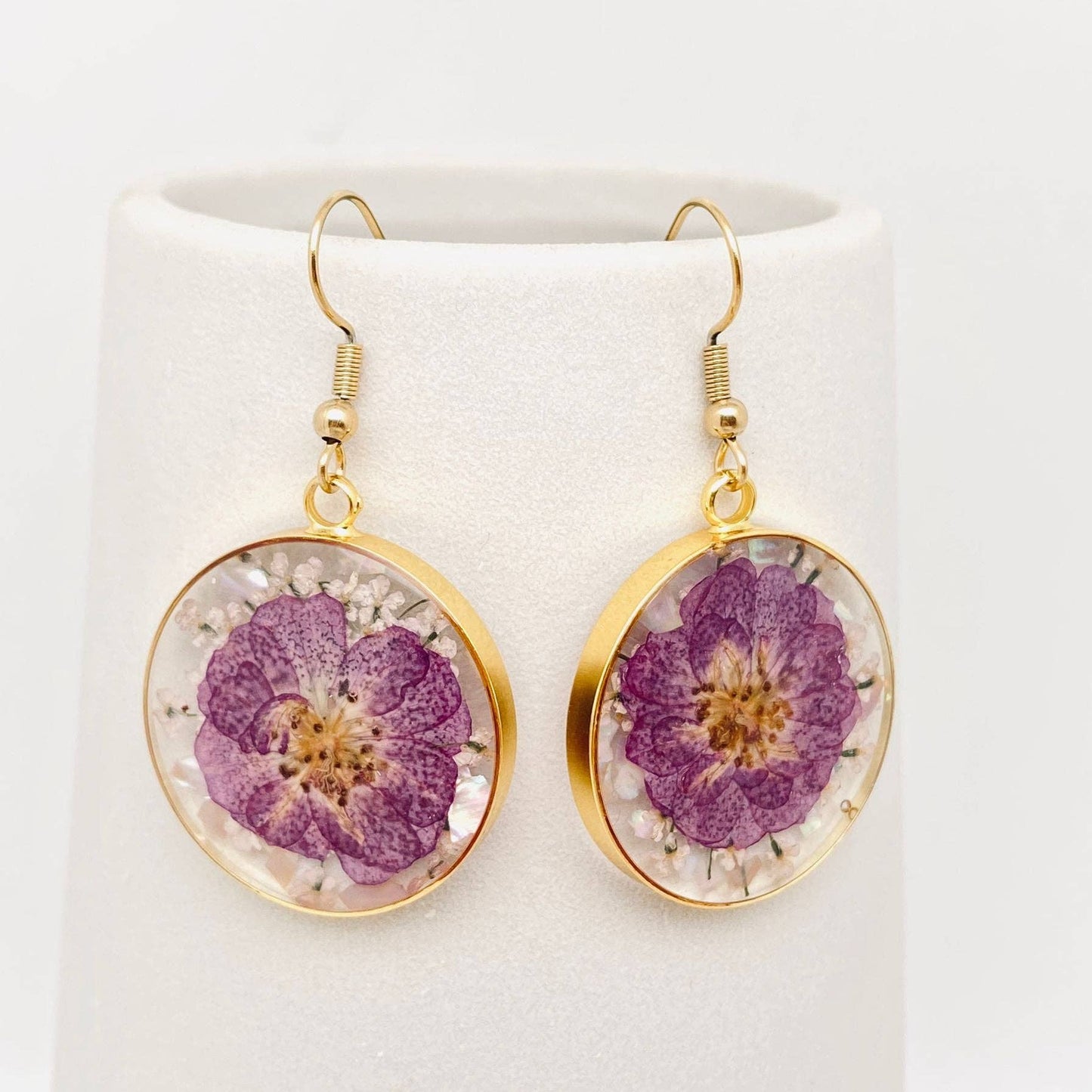 Roses & Queen Anne's Lace Flower Round Charm Earrings
