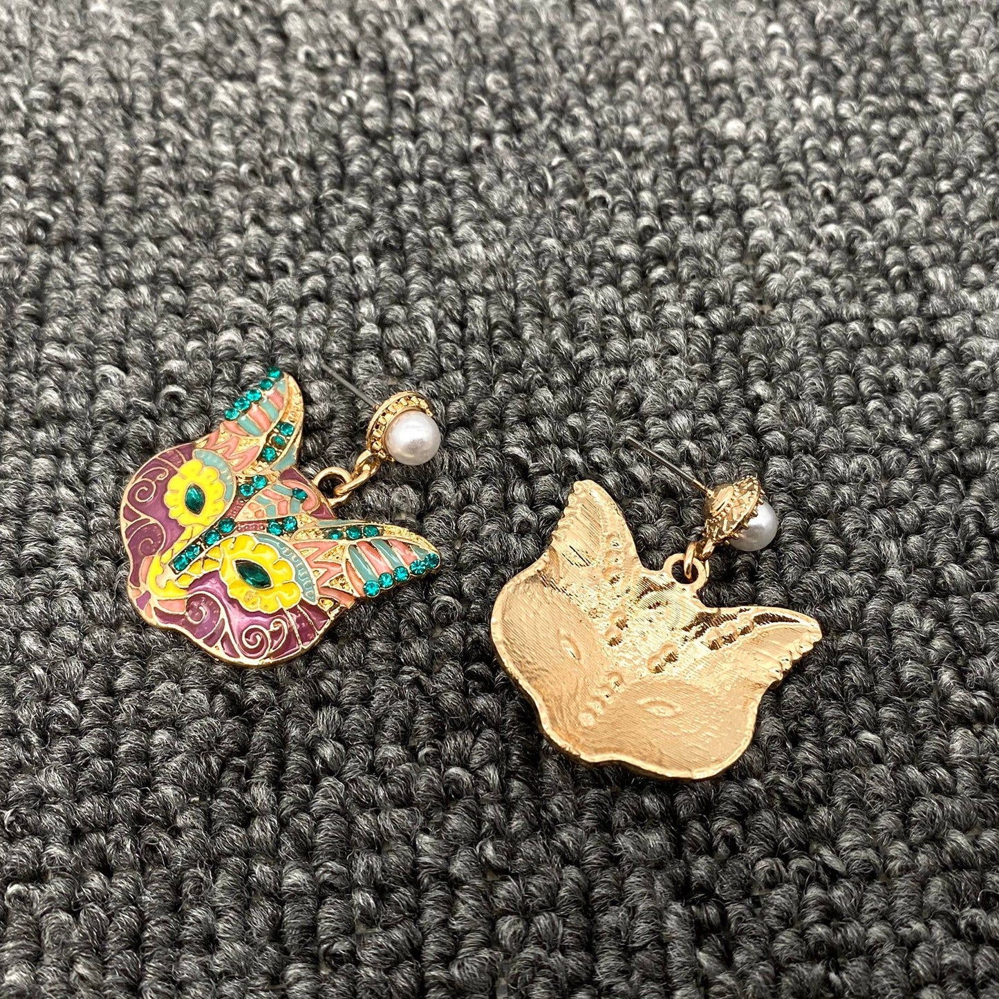 Colored Enamel Rhinestone Cat Head Post Earrings