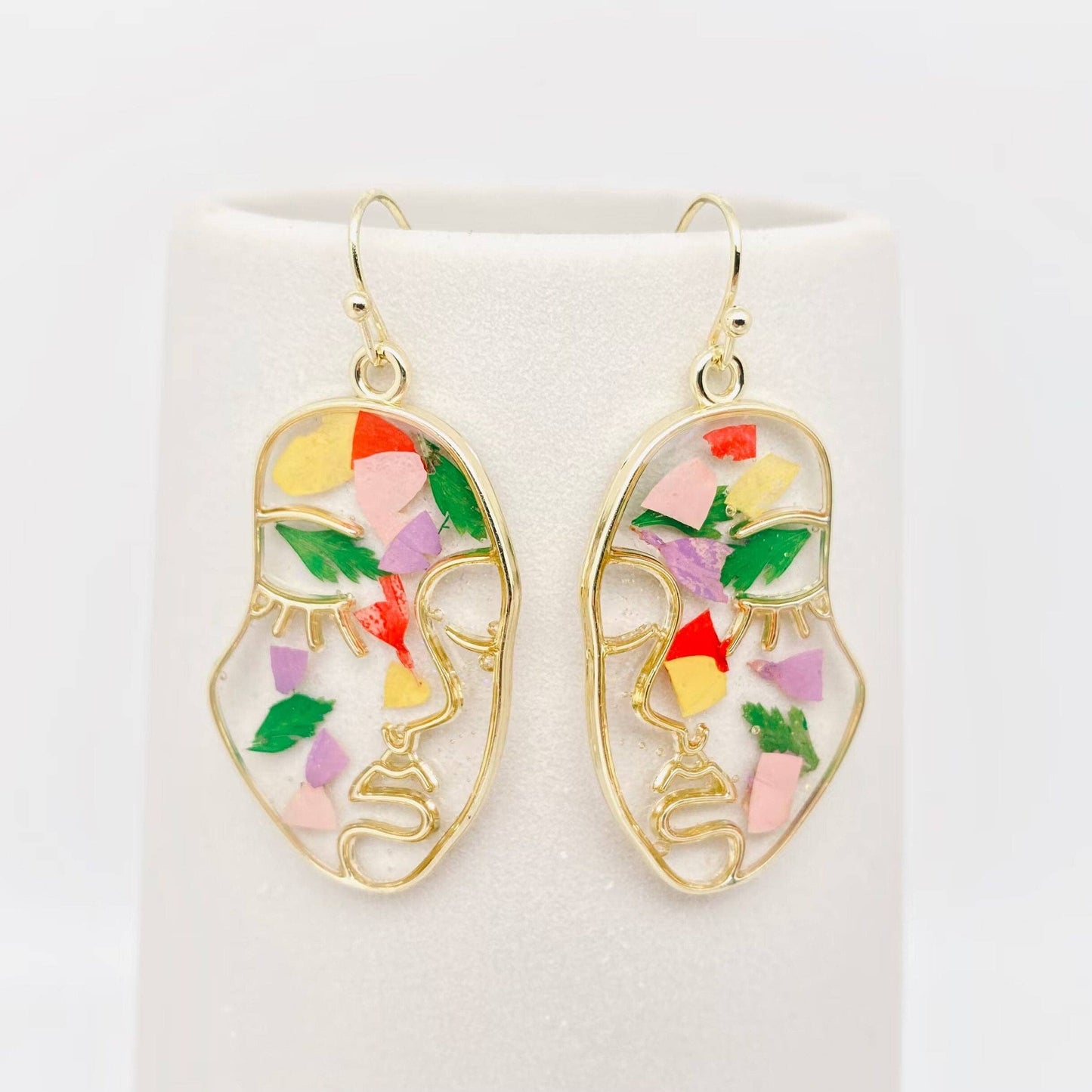 Floral Face Dried Flower Dangle Earrings