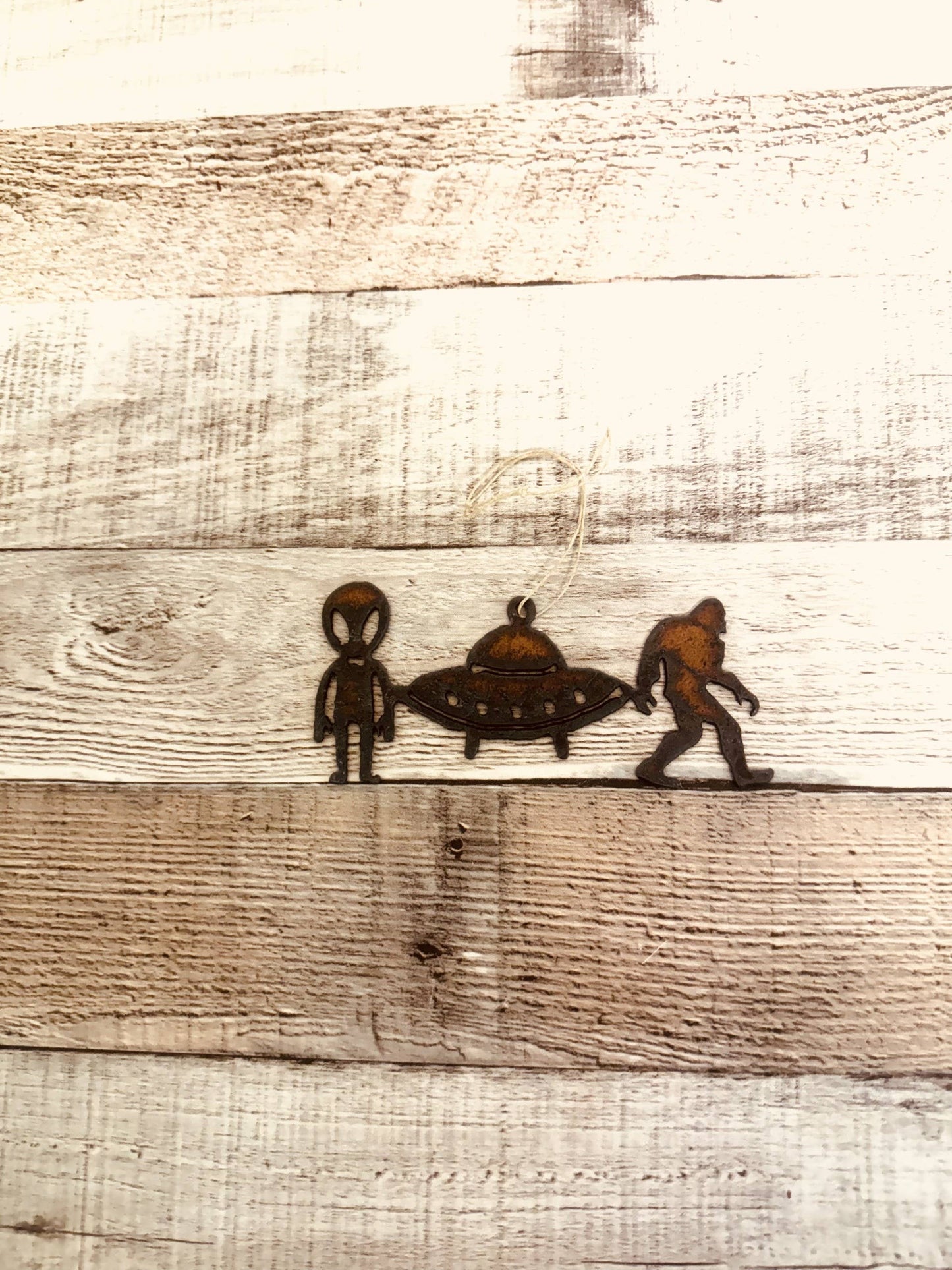 UFO Scene Area 51 Bigfoot flying Saucer and Alien Ornament