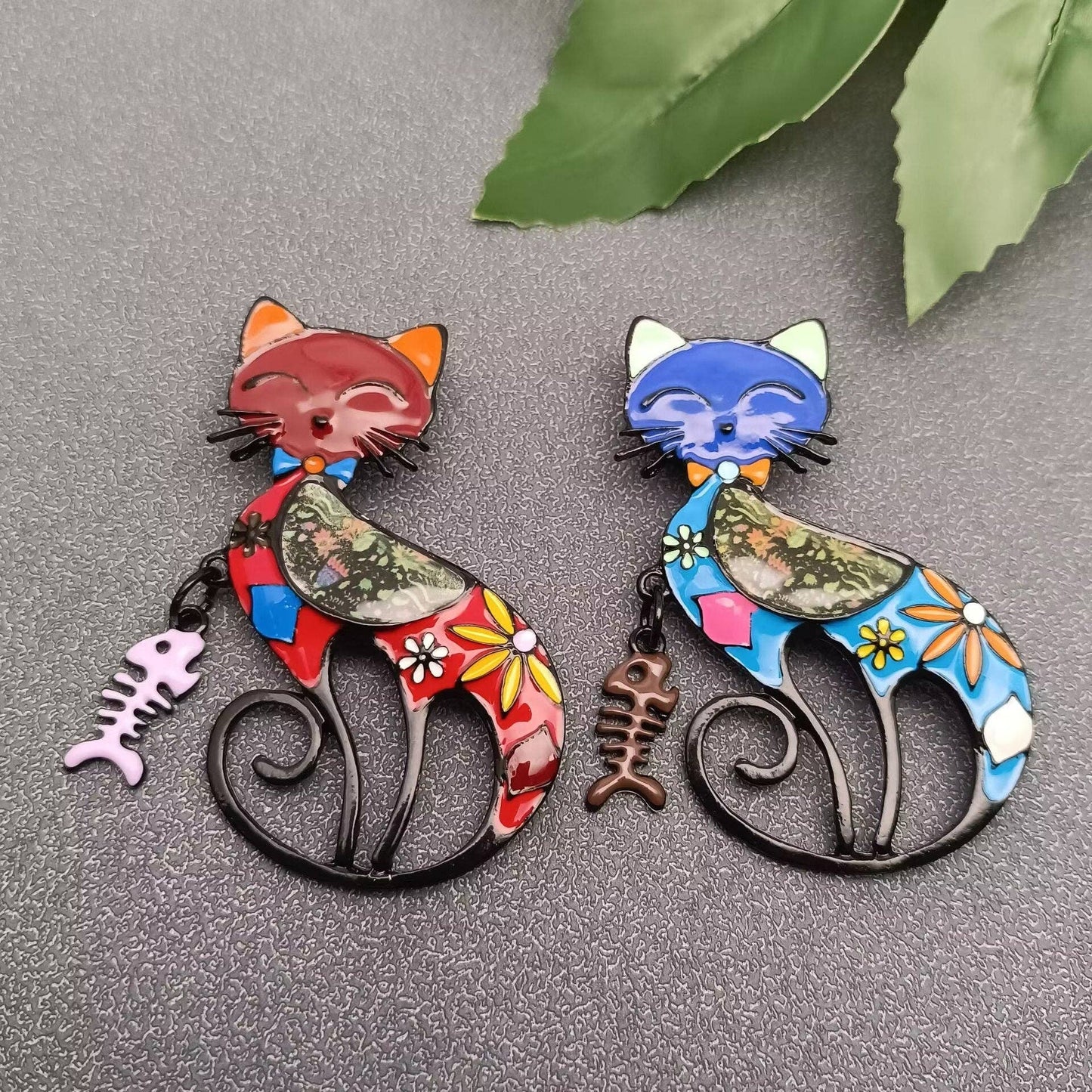 Enamel Fishbone Charm Cat Brooch