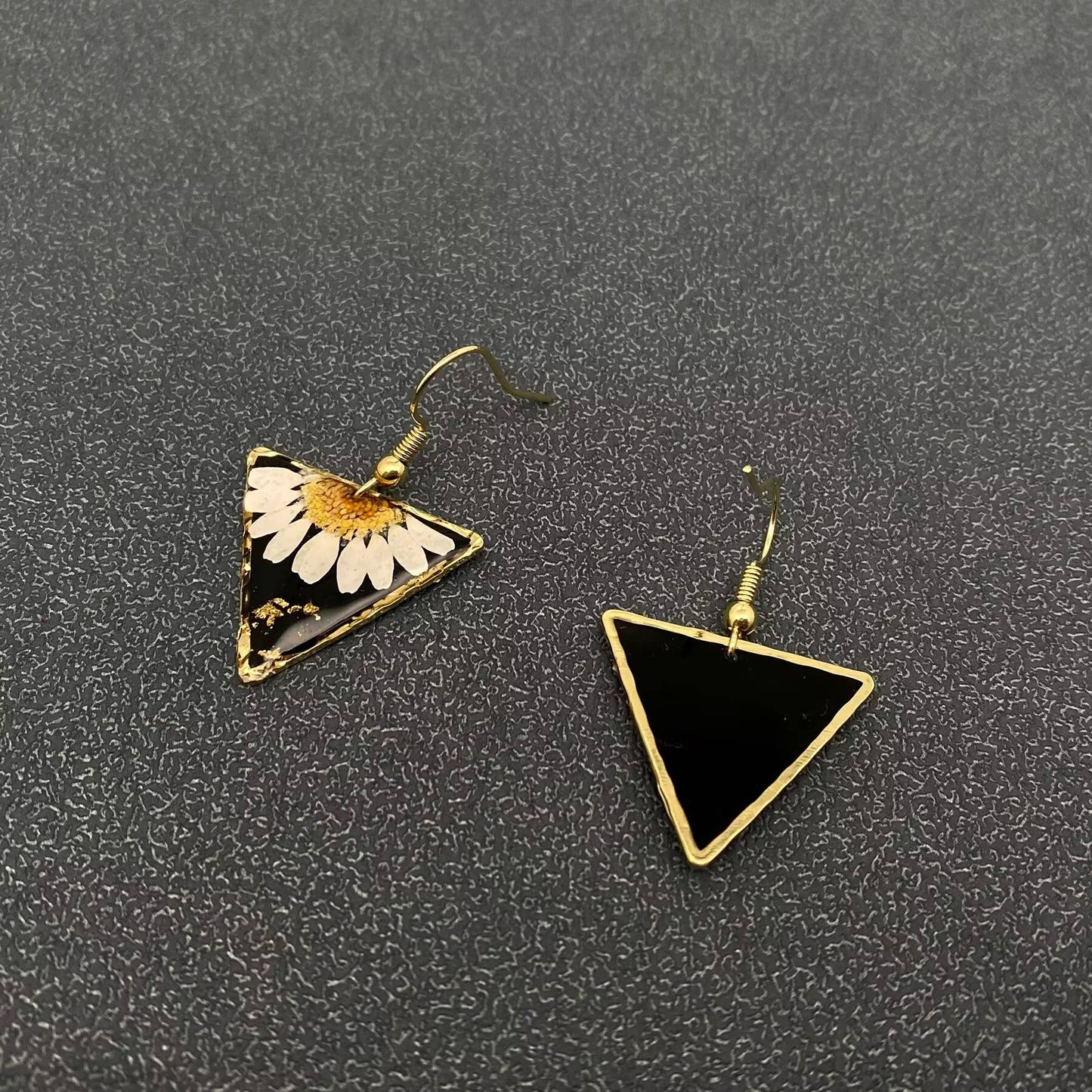 Chrysanthemum Dried Flower Black Triangle Earrings