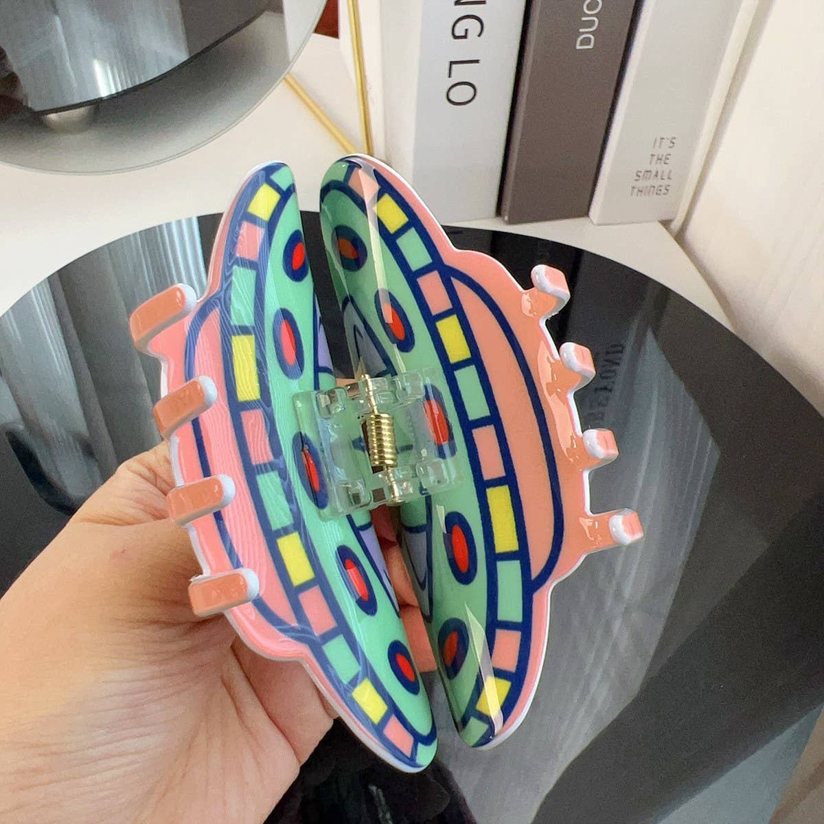 UFO Alien Hair Claw