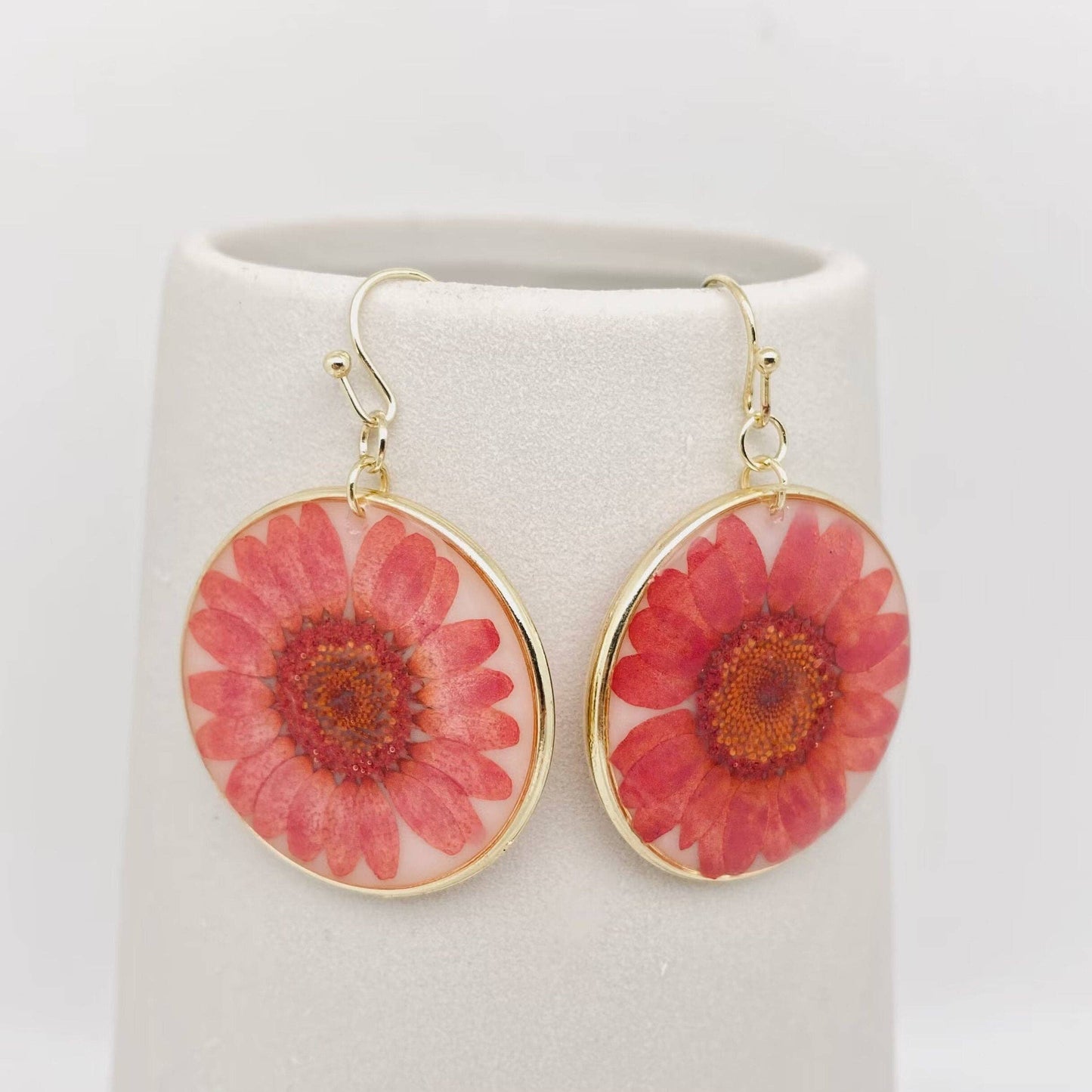 Chrysanthemum Dried Flower Round Charm Dangle Earrings