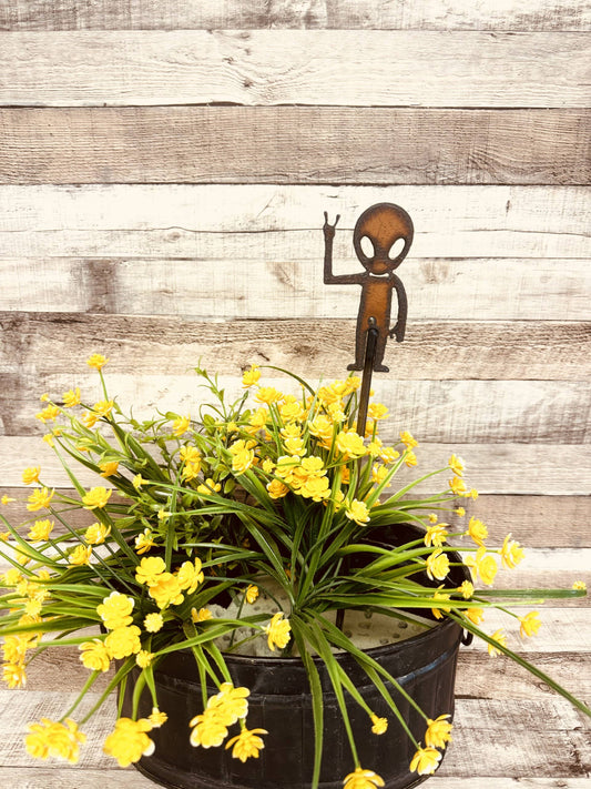Alien Peace Rustic Garden Plant Stick