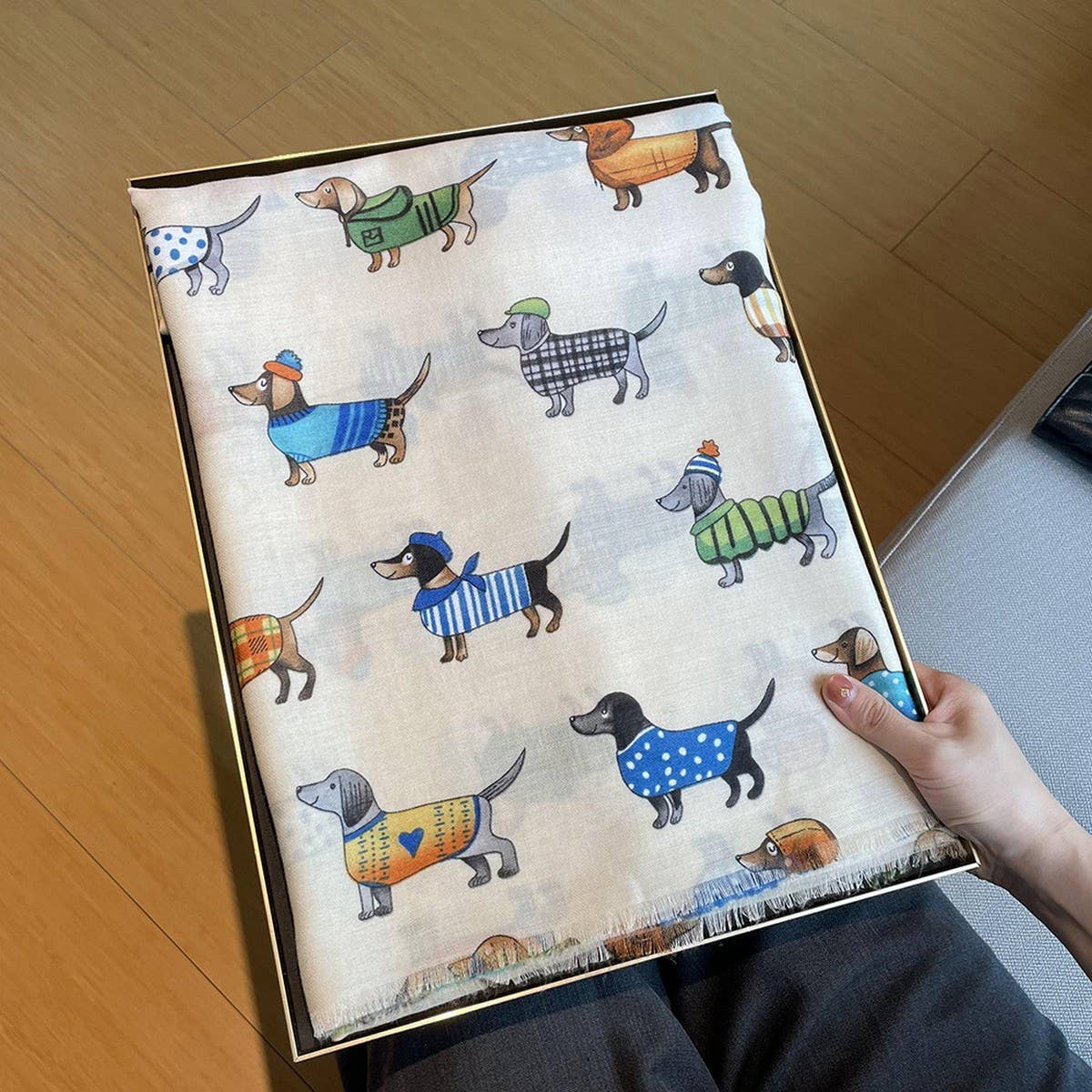 Dog print cotton/linen scarf