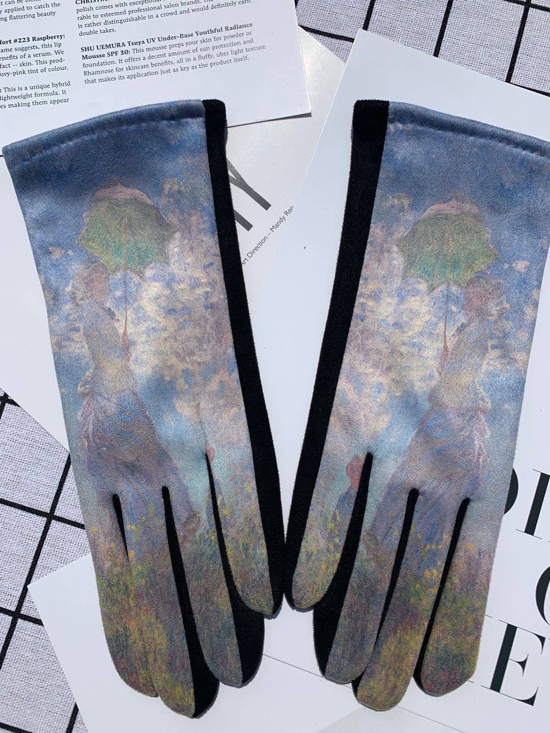 Trendy Oil Painting Motif Warm Gloves