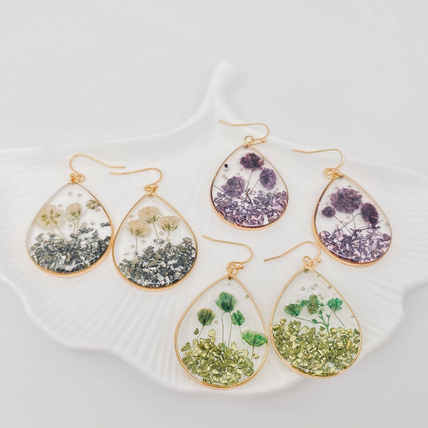 Dried Flower Gypsophila Gravel Dangle Earrings