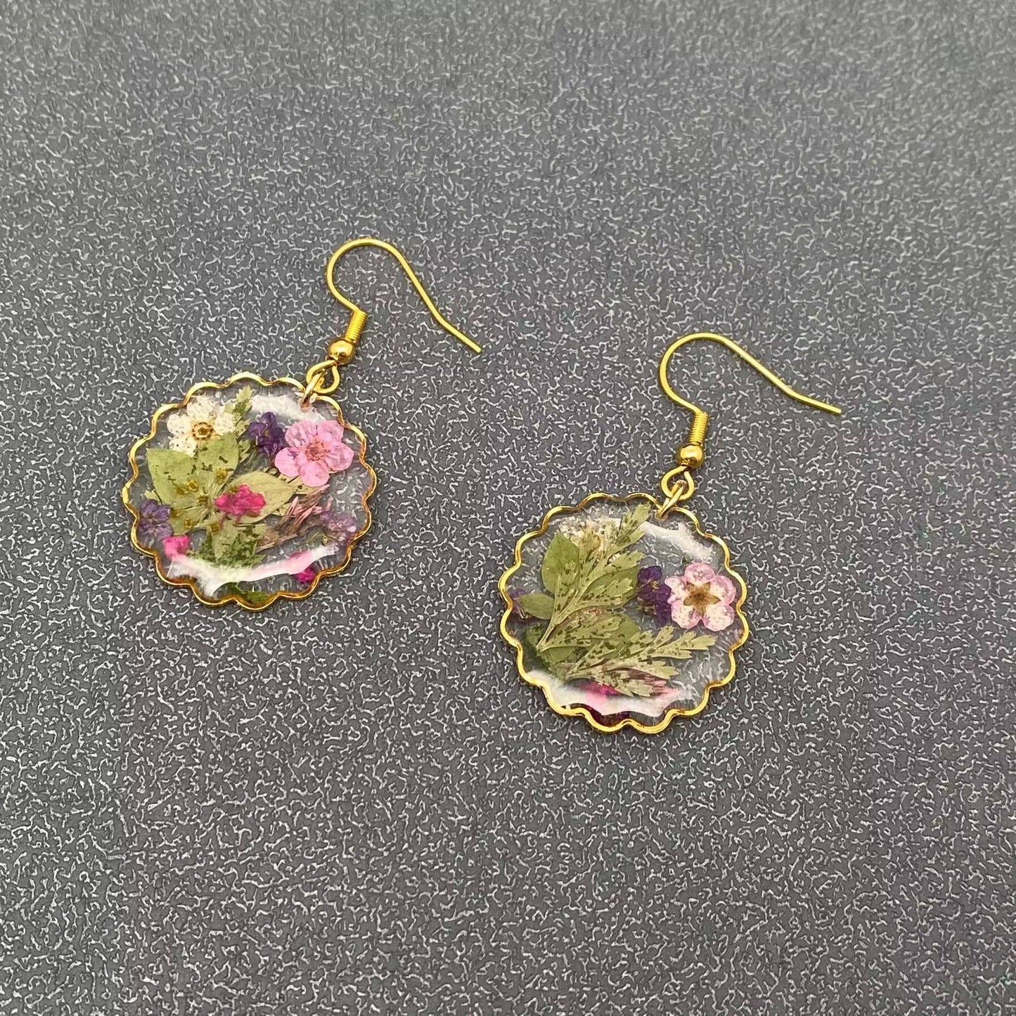 Pressed Dried Flower Dangle Earrings
