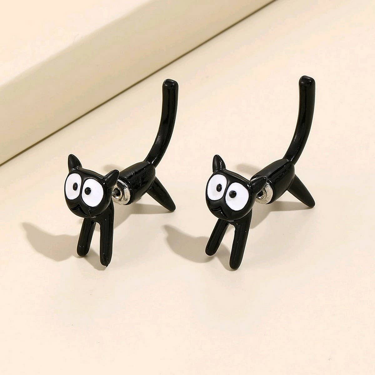 Kitten earrings