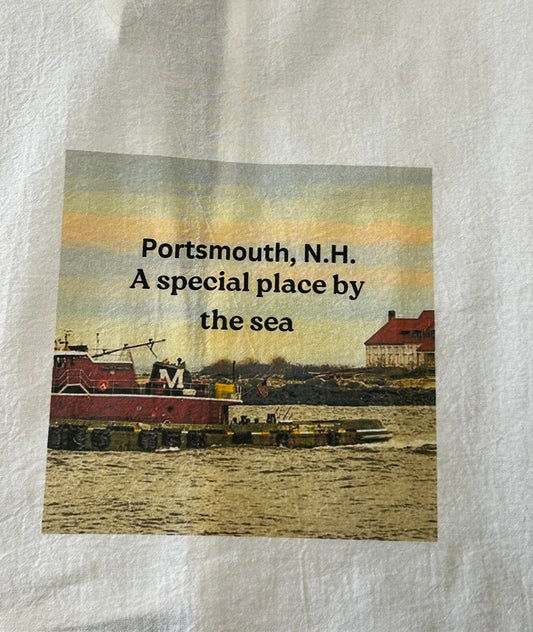 Portsmouth, NH A special place by the sea tea towel